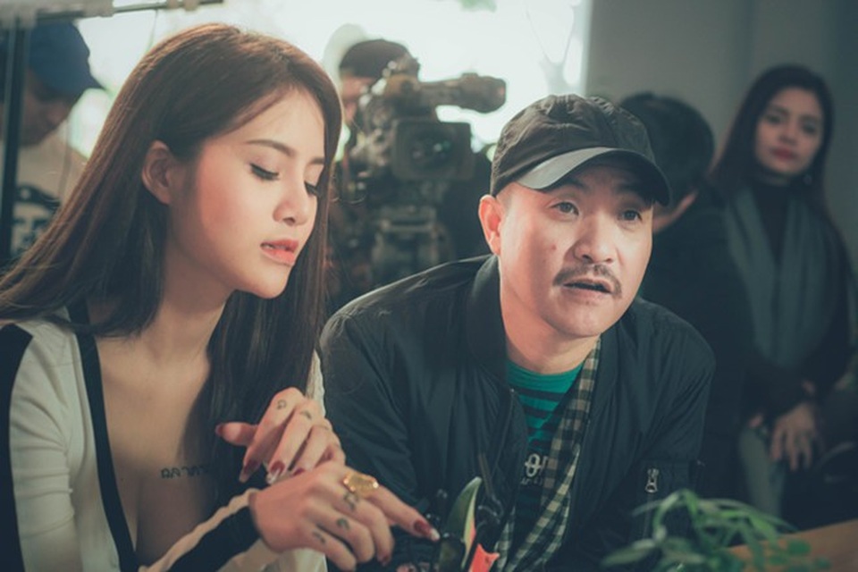 Linh Miu: “Có người trả vài nghìn đô để được đi với tôi một đêm” - 2 Linh Miu và đạo diễn Quốc Quân.