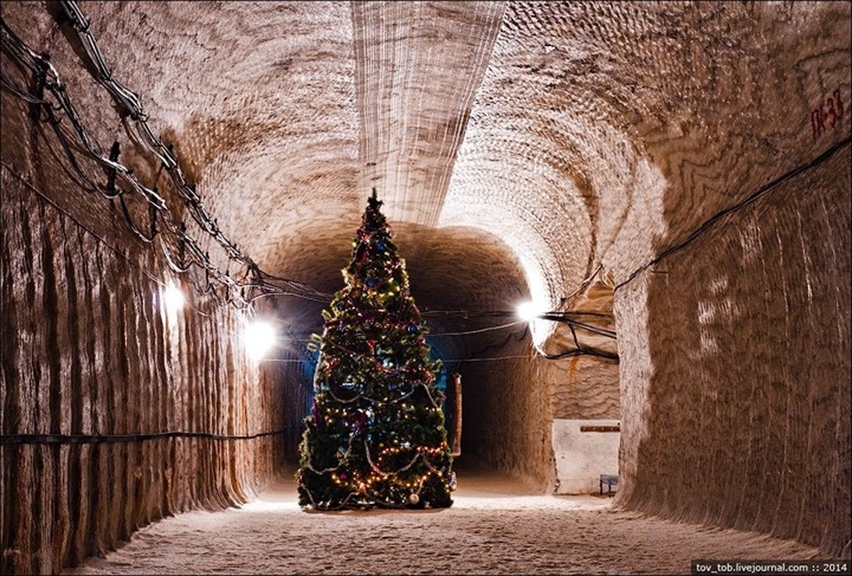 Cận cảnh mỏ muối 250 triệu năm dưới đáy biển đẹp lung linh - 7 Cận cảnh mỏ muối 250 triệu năm dưới đáy biển đẹp lung linh - 7