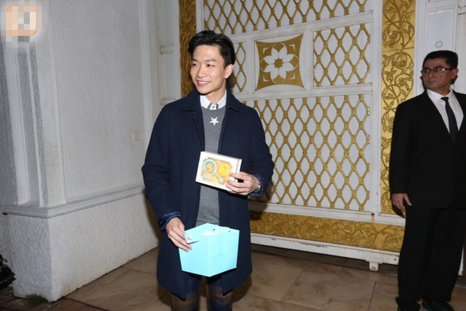 
Khách mời dự tiệc đầy cữ của con trai Hồ Hạnh Nhi đều nhận được một món quà nhỏ xinh khi ra về.
