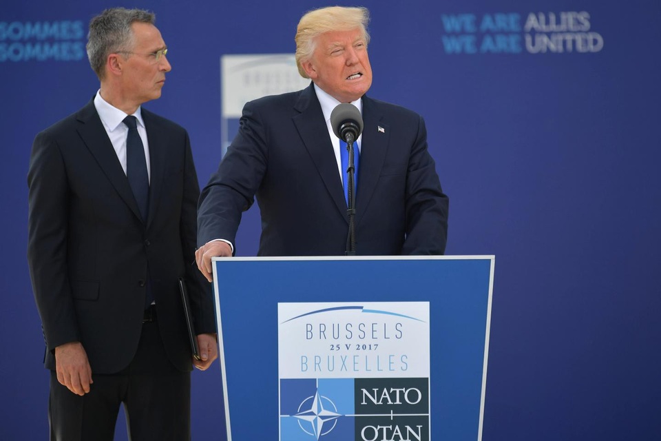 Tổng thống Trump - Putin: "Niềm tin" đặt nhầm chỗ? - 3 Tổng thống Trump phát biểu tại một sự kiện của NATO tháng 5/2017 (Ảnh: Getty)