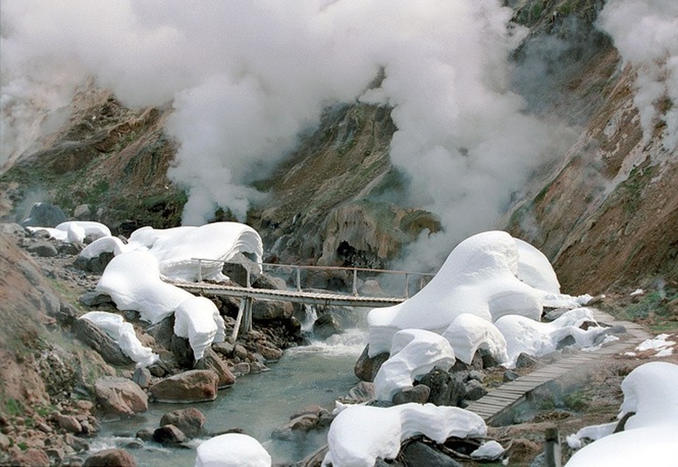 Thung lũng Geysers ở Khu bảo tồn sinh quyển Kronotsky tại bán đảo Kamchatka.