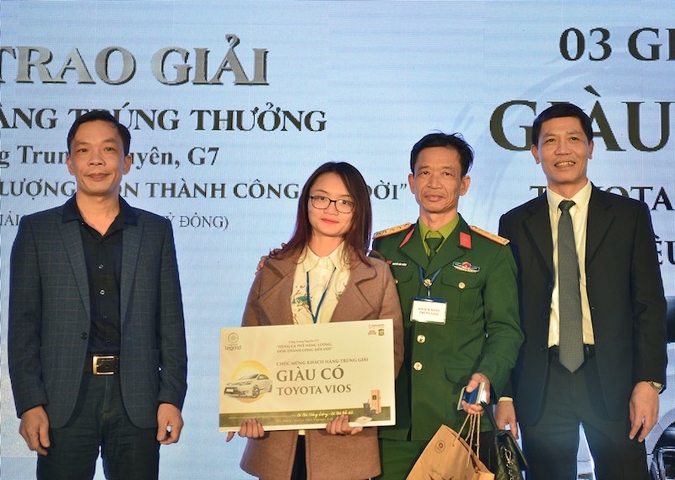 Đổi đời nhờ cà phê năng lượng - 2 Đổi đời nhờ cà phê năng lượng - 2