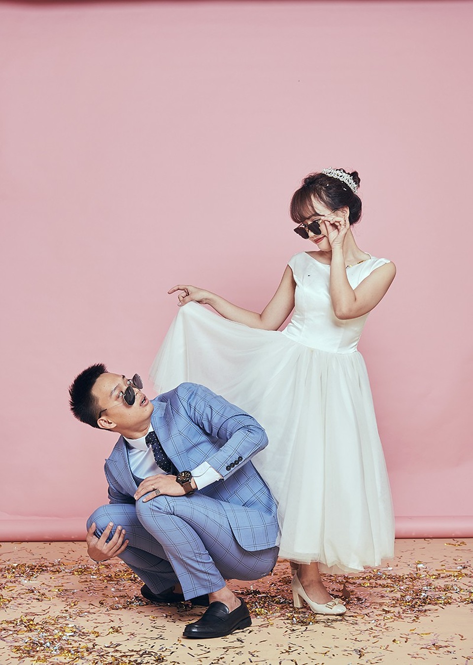 Bộ ảnh cưới “lầy lội” của cặp đôi nhạc chế - 4 Bộ ảnh cưới “lầy lội” của cặp đôi nhạc chế - 4