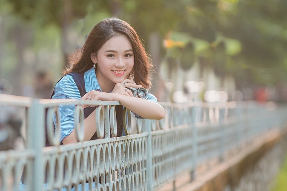 Nụ cười đẹp tựa nắng thu của nữ sinh Hà thành - 10 Nụ cười đẹp tựa nắng thu của nữ sinh Hà thành - 10