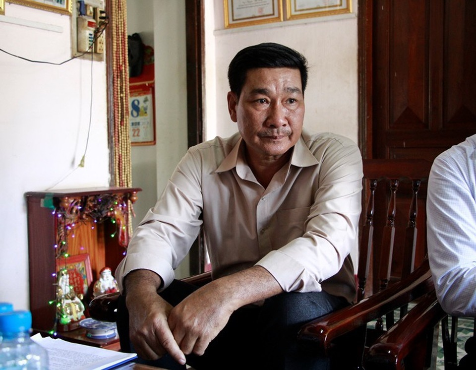 Đắk Nông: Hợp tác xã cầu cứu vì hàng chục công nhân đứng trước nguy cơ thất nghiệp - 1
Ông Nguyễn Thế Dũng – Giám đốc HTX Quyết Thắng lo lắng khi HTX bị cắt ngang công việc
