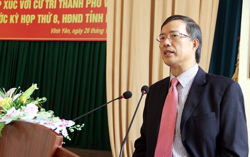 Vĩnh Phúc đang kiểm điểm việc bổ nhiệm nhiều cán bộ không bảo đảm tiêu chuẩn - 1 Ban Bí thư thi hành kỷ luật ông Phạm Văn Vọng bằng hình thức cách chức Bí thư Tỉnh ủy Vĩnh Phúc nhiệm kỳ 2010 - 2015.