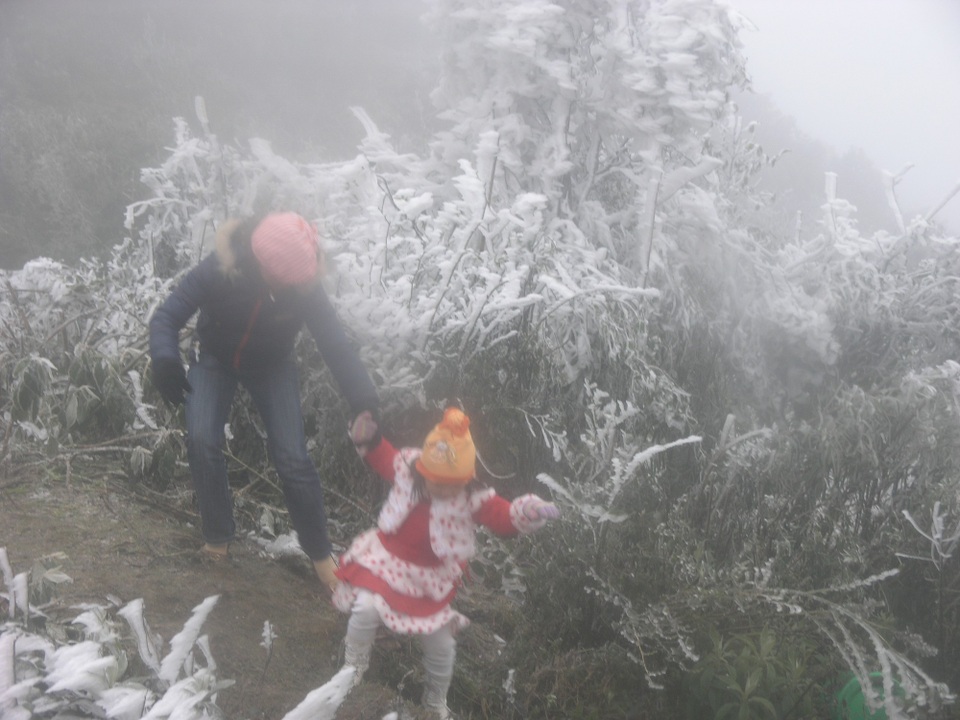 Hình ảnh băng tuyết kỳ thú trên đèo Ô Quý Hồ - 7 Hình ảnh băng tuyết kỳ thú trên đèo Ô Quý Hồ - 7