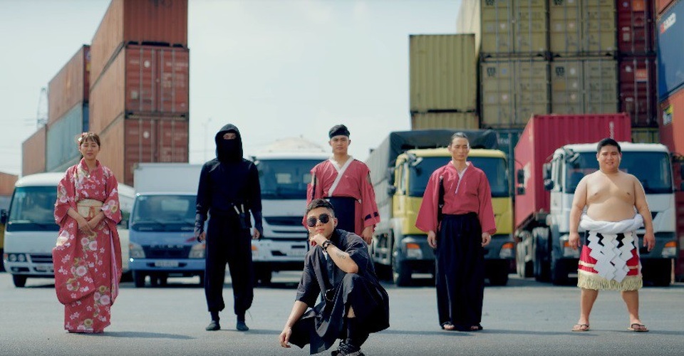 FUSO ra mắt clip ca nhạc hoành tráng kết hợp cùng Trọng Hiếu và Mr.T - 1 Rapper Mr.T cùng dàn nhân vật trong Music Video mới nhất của FUSO