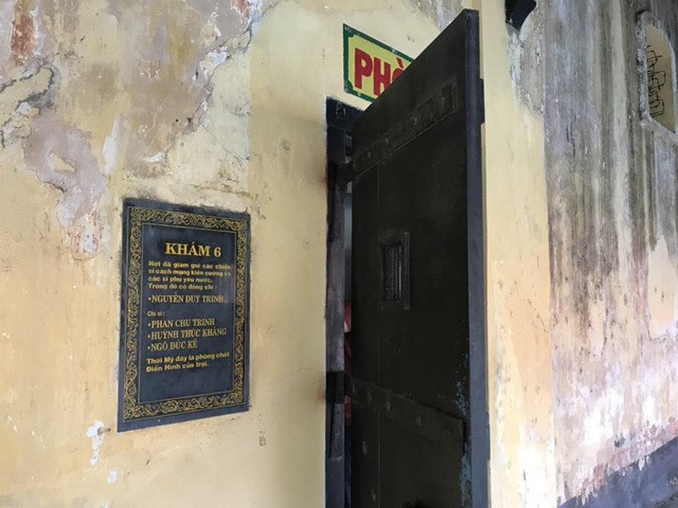 Ám ảnh cảnh tra tấn tù nhân tại nhà tù "đáng sợ" nhất Việt Nam một thời - 2
Phòng giam số 6 tại nhà lao Phú Hải được nhiều người biết với cái tên Phòng chết điển hình vì các chiến sĩ hy sinh nhiều nhất so với các buồng còn lại.