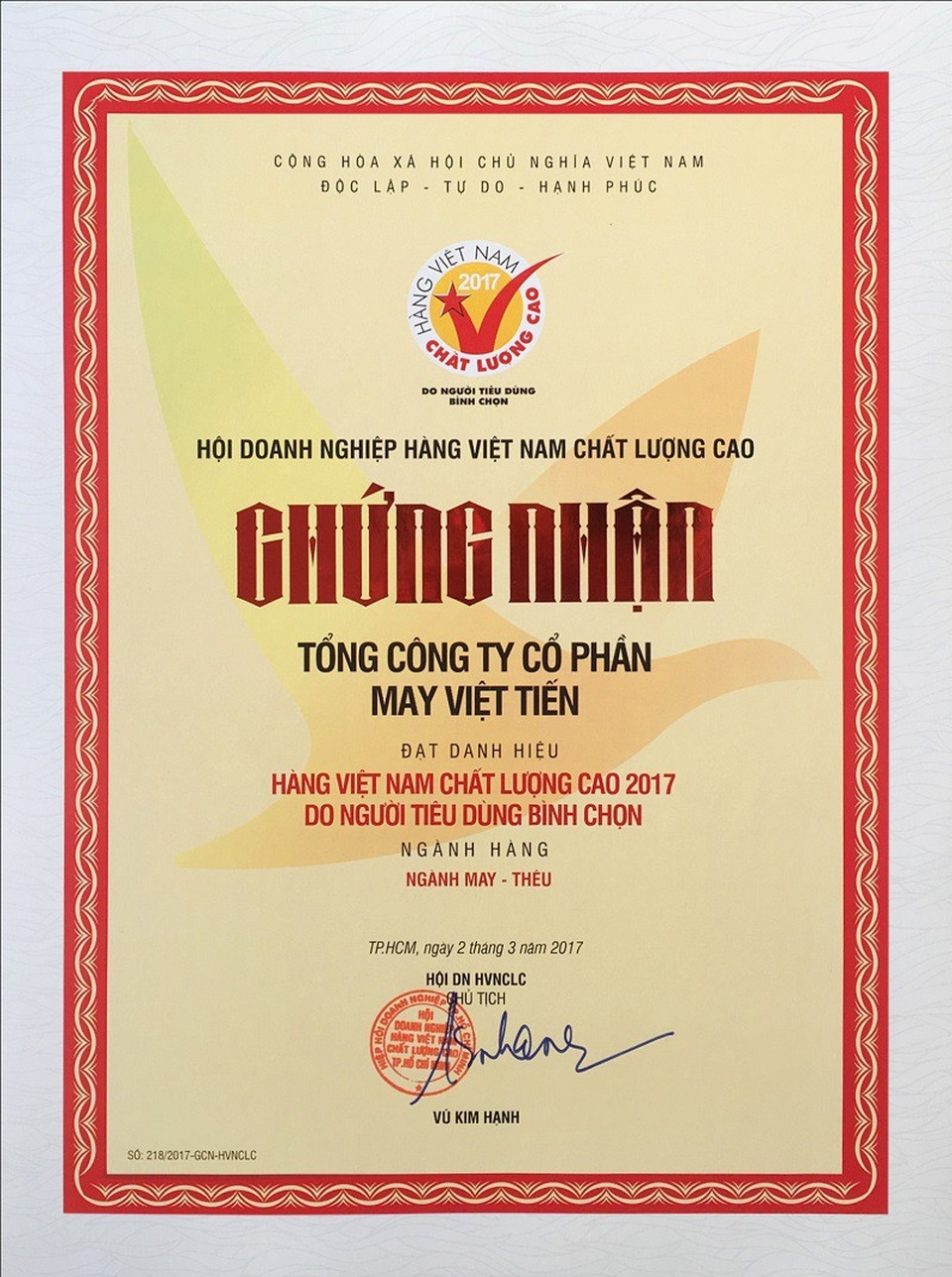 Việt Tiến - thương hiệu có giá trị cao nhất ngành may Việt Nam 2017 - 1 Việt Tiến - thương hiệu có giá trị cao nhất ngành may Việt Nam 2017 - 1