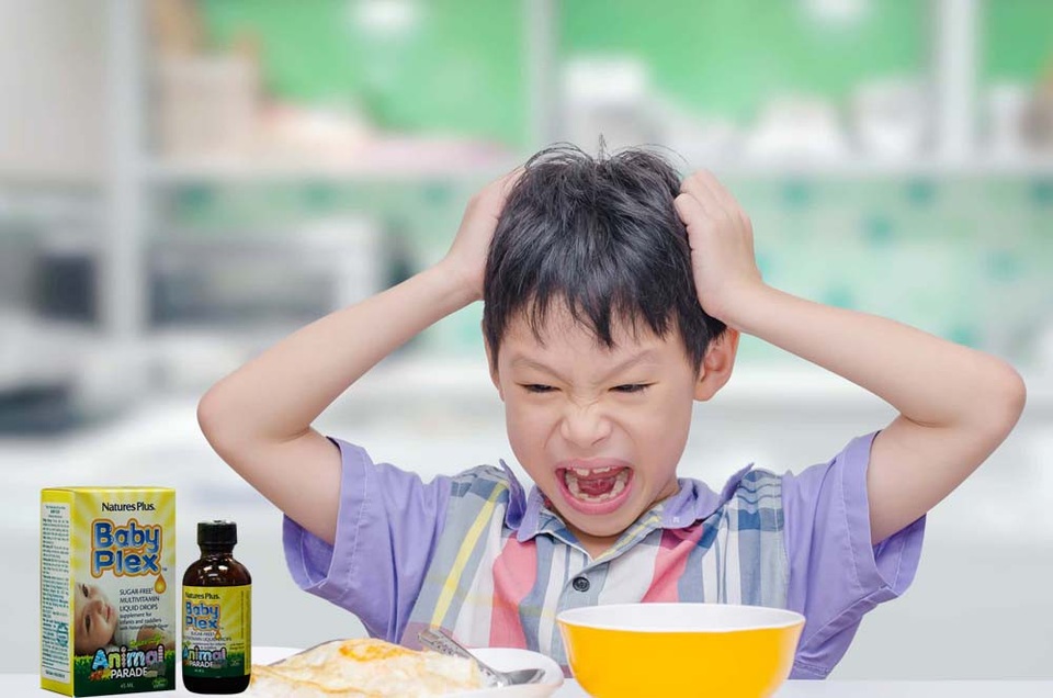 Trị biếng ăn đúng cách cho con - Mẹ đã biết chưa? - 1 Trẻ biếng ăn khiến không ít bậc phu huỵnh phải đau đầu (ảnh minh họa).