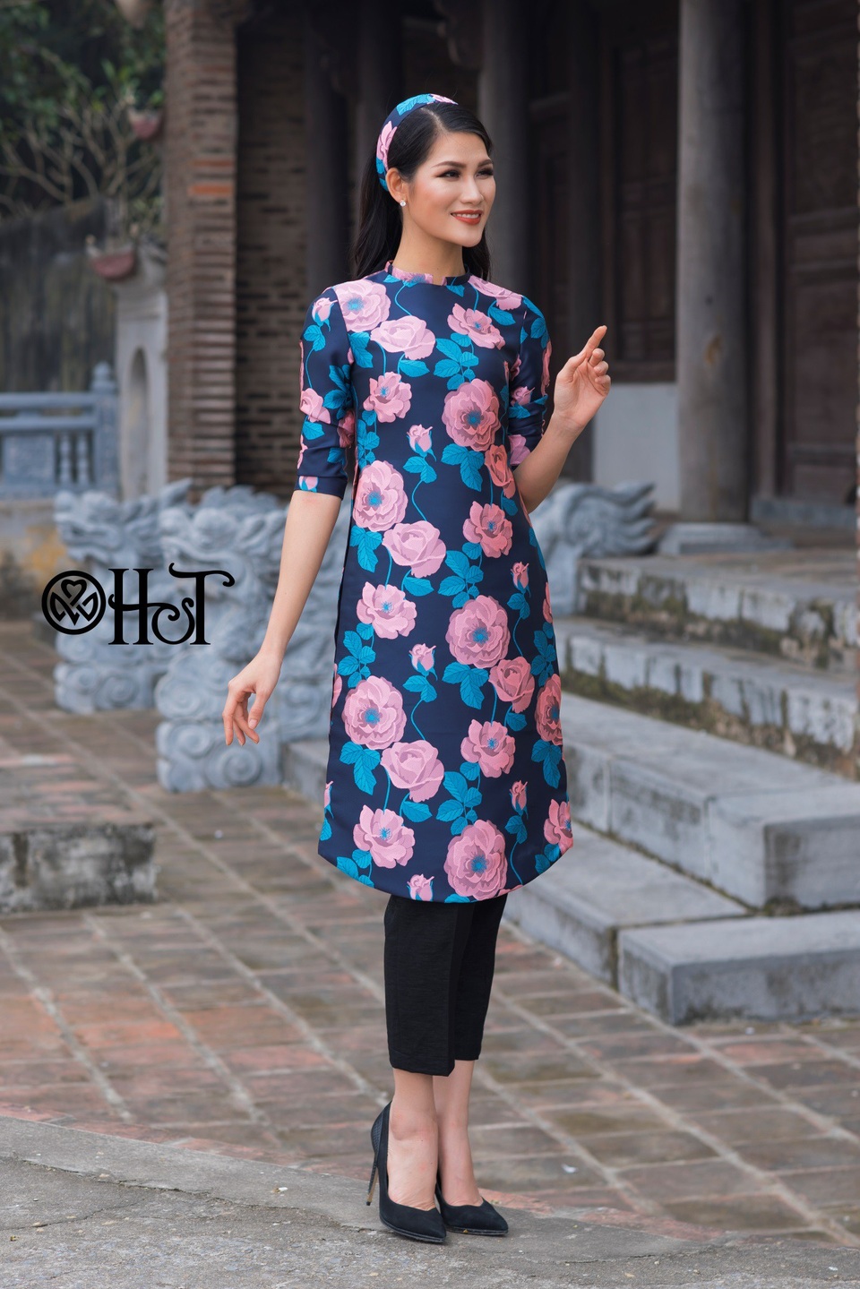 Mê mẩn với những mẫu áo dài cách tân đón xuân - 10 Mê mẩn với những mẫu áo dài cách tân đón xuân - 10