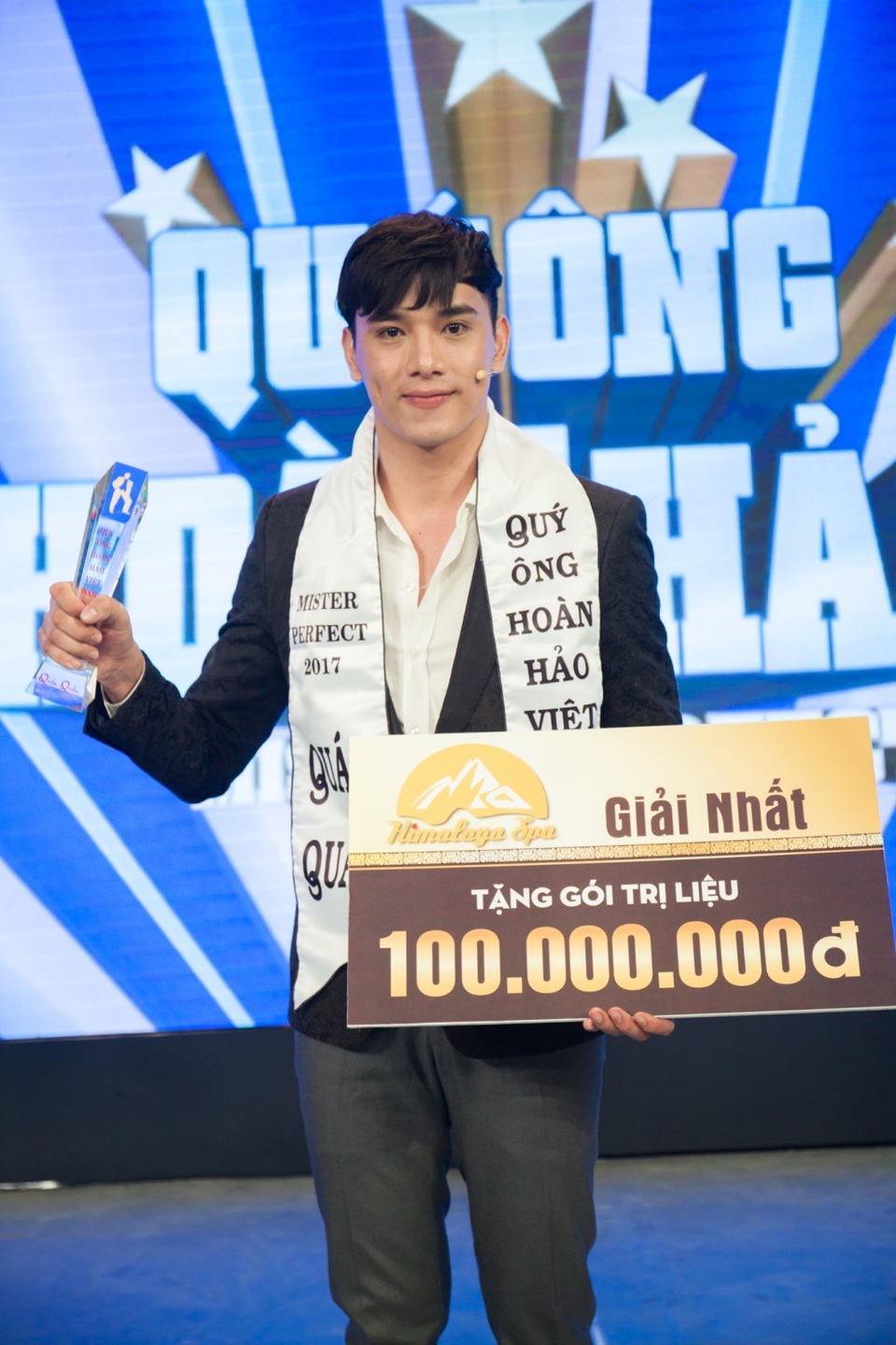 Thuận Nguyễn đăng quang Quán quân Quý ông hoàn hảo Việt Nam 2017 - 12 Quán Quân của chương trình Thuận Nguyễn
