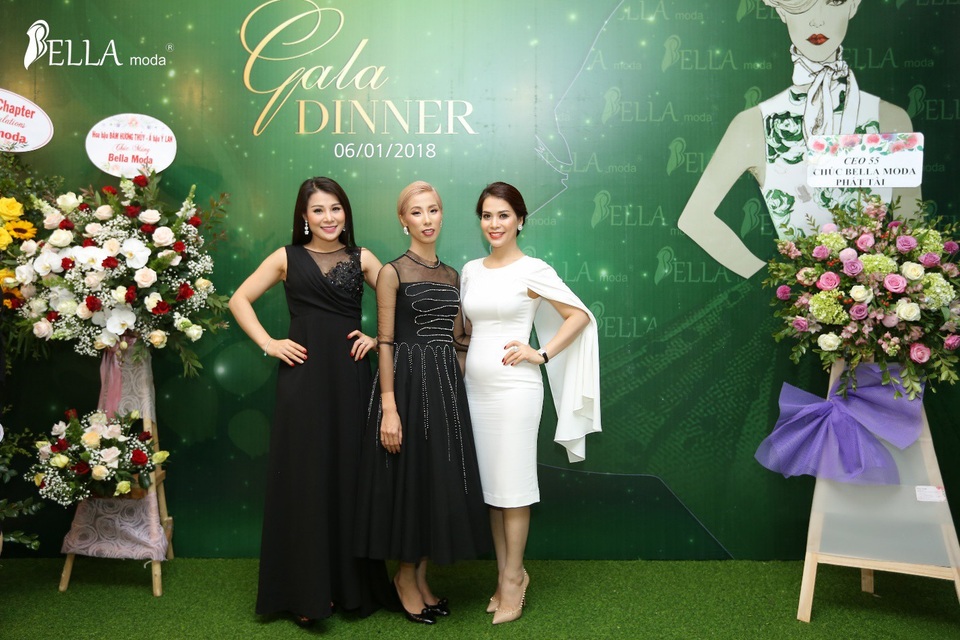 Chương trình có sự hiện diện của Ban lãnh đạo công ty: Bà Lê Thị Minh Ngân – CT HĐQT và Bà Nguyễn Thị Hà – Phó giám đốc, hệ thống đại lý, các khách mời và nghệ sỹ thân thiết: NSND Lan Hương, Nghệ sỹ Trà My, Nghệ sỹ Xuân Nghĩa, Ca Sỹ Hồ Quang Tám, Diễn viên Đàm Hằng, Ca sỹ Thế Phương Idol, Hoa hậu doanh nhân Đàm Hương Thủy, Á hậu doanh nhân Trần Ngọc Lan….