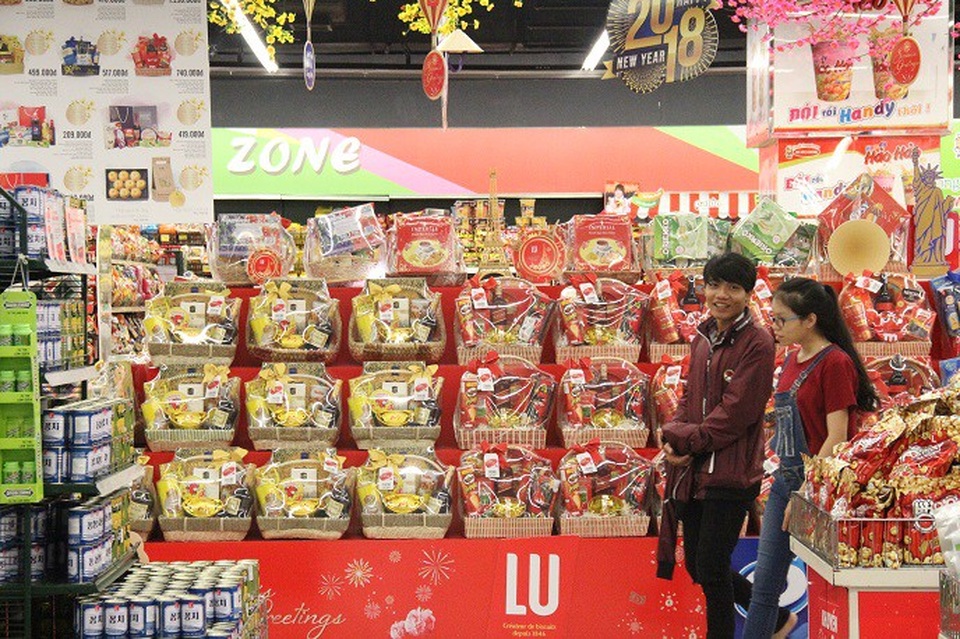 
Các siêu thị LOTTE Mart trang trí Tết
