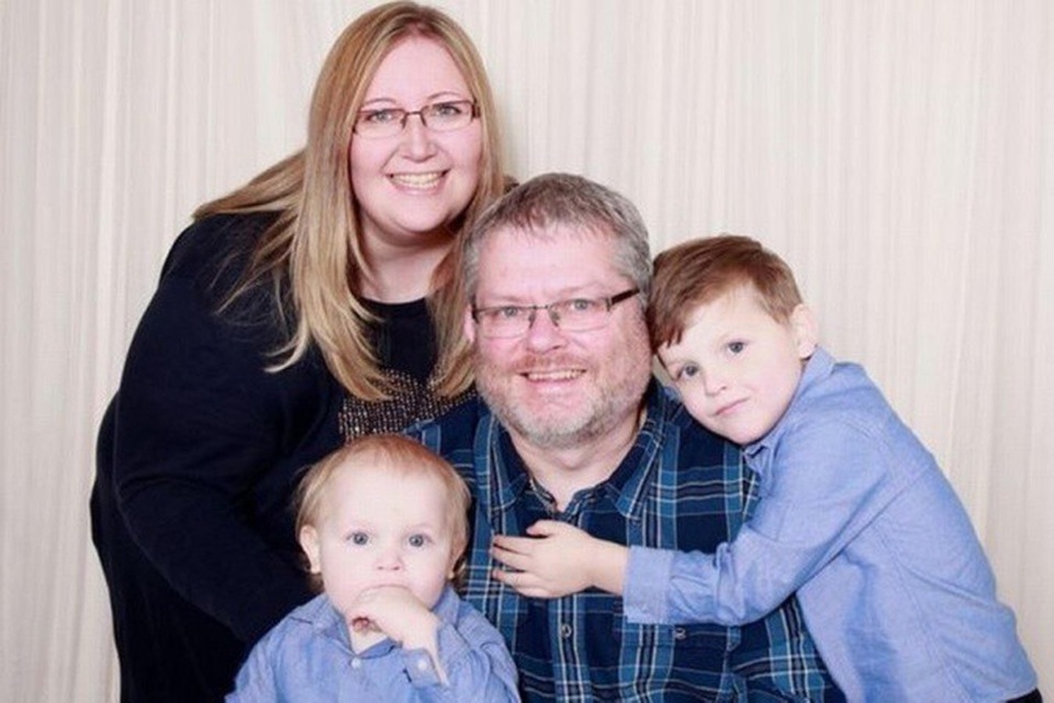 45 phút trước khi sinh mới biết mình mang thai - 3 Lisa và Nick đã sinh thêm bé Noah sau sự ra đời bất ngờ của Toby