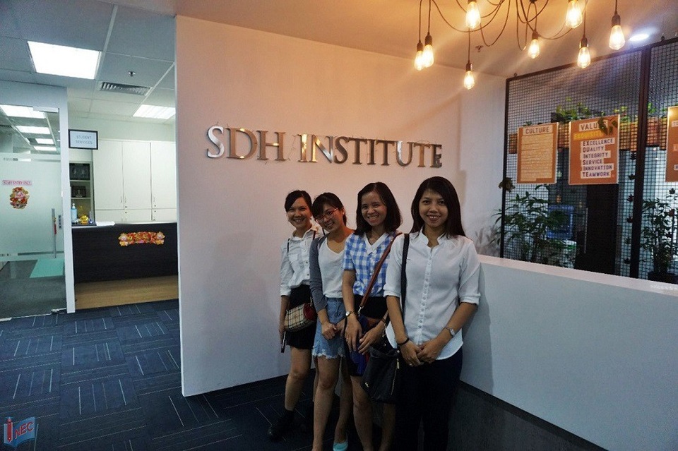 Hội thảo du học Singapore – Học bổng Học viện SDH 2018 - 3
Đại diện INEC trong chuyến thăm Học viện SDH 2017