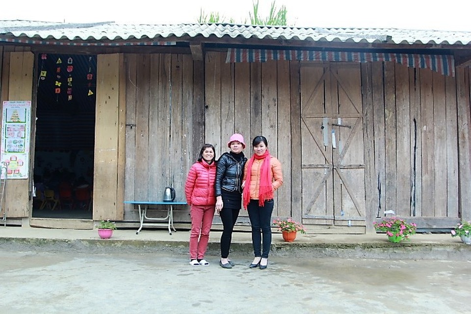 "Chuyện tình" mặn chát của cô giáo ở đèo Khau Phạ - 4 
Các cô giáo tại điểm trường Lìm Thái, Khau Phạ