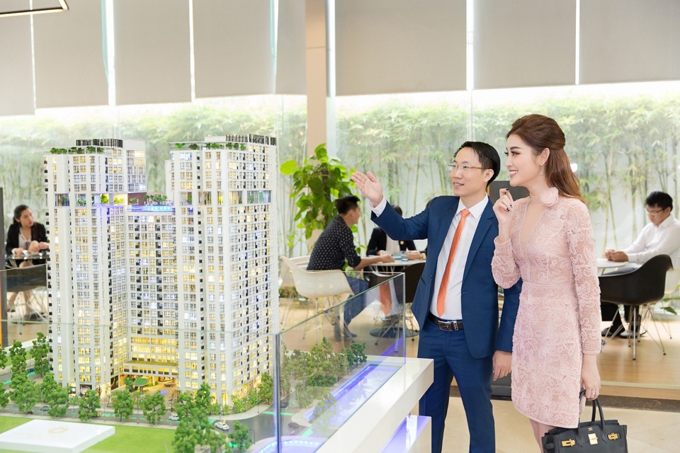 Ngưỡng mộ khối tài sản khủng của Huyền My ở tuổi 22 - 7 Ngưỡng mộ khối tài sản khủng của Huyền My ở tuổi 22 - 7