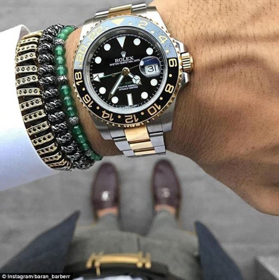 Những chàng trai cũng  đua nhau khoe đồng hồ, phụ kiện có giá hàng triệu USD.