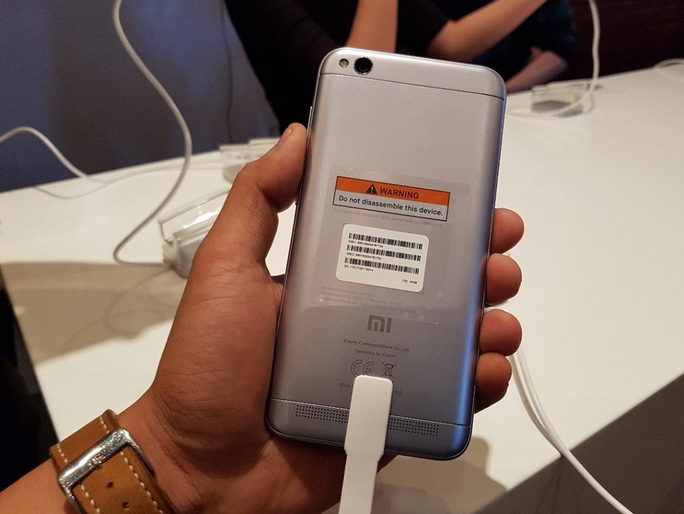 Loạt smartphone vừa bán tại Việt Nam trong tháng 1/2018 - 3 Loạt smartphone vừa bán tại Việt Nam trong tháng 1/2018 - 3
