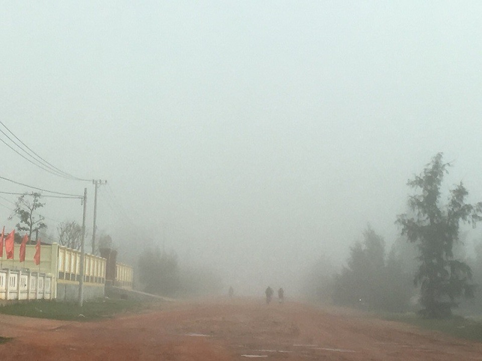 Quảng Bình: Sương mù trắng trời lúc giữa trưa - 4