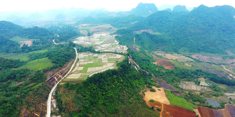 Thác nước cao 120m đẹp đến mê hồn ở xứ Nghệ - 19