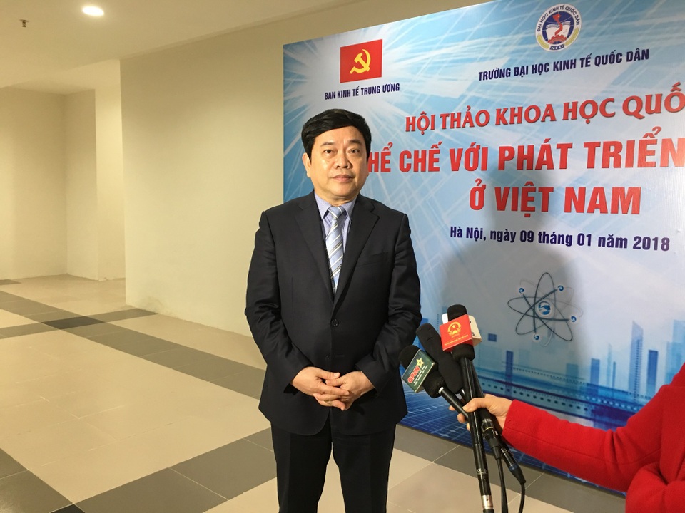 Thể chế kinh tế như “chiếc áo chật” khiến tăng trưởng đến điểm giới hạn - 1 Ông Trần Thọ Đạt, Hiệu trưởng trường ĐH Kinh tế Quốc dân