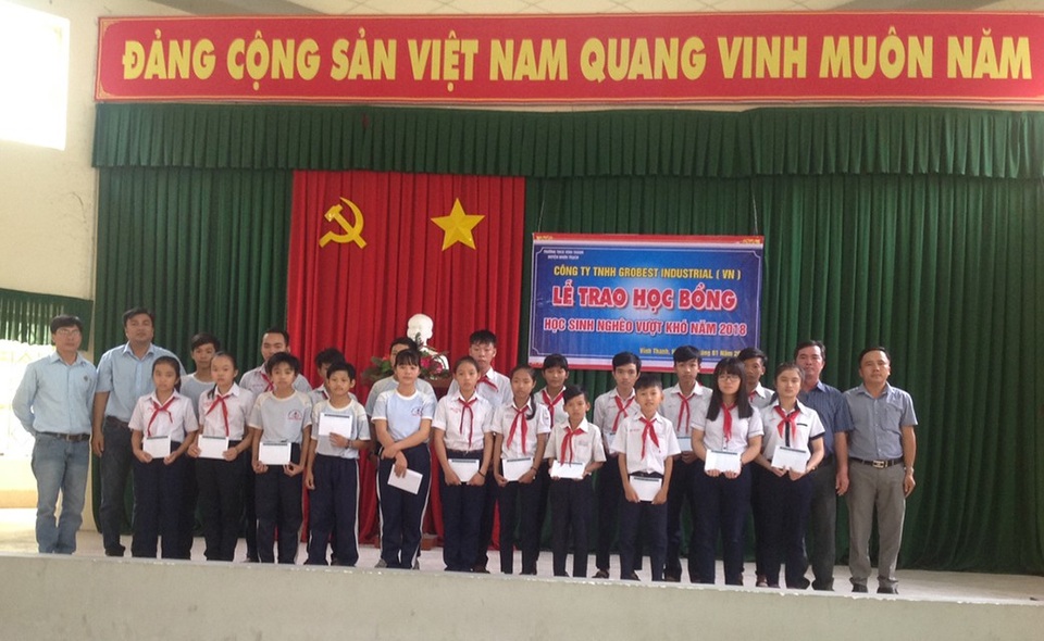 Grobest Việt Nam trao 70 suất học bổng đến học sinh nghèo huyện Cần Giờ - 5 Trao 25 suất học bổng tại Trường Tiểu học An Thới Đông