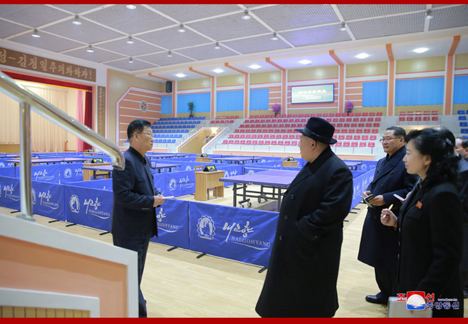 Ông Kim Jong-un thăm trường sư phạm “tầm cỡ thế giới” tại Triều Tiên - 8 Ông Kim Jong-un cũng tới thị sát các phòng phục vụ hoạt động thể chất và ký túc xá dành cho sinh viên.
