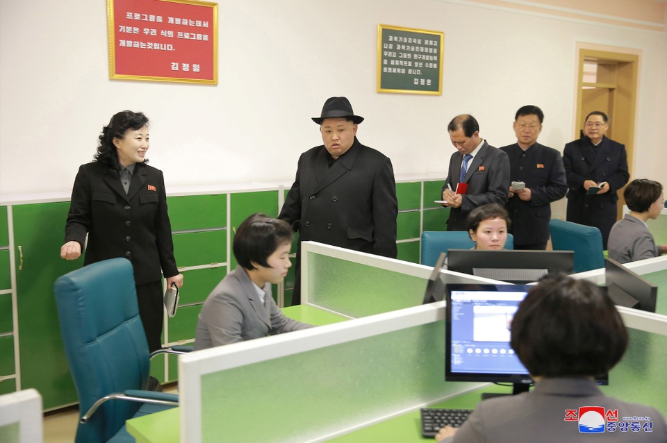 Ông Kim Jong-un thăm trường sư phạm “tầm cỡ thế giới” tại Triều Tiên - 5 Thực hiện mong muốn của nhà lãnh đạo Triều Tiên, dự án nâng cấp Đại học Sư phạm Bình Nhưỡng với diện tích mặt sàn hơn 24.100 m2 đã hoàn tất trong thời gian ngắn.