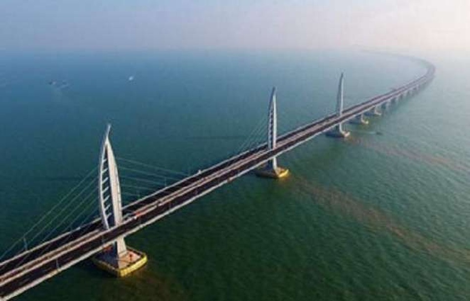 Trung Quốc xây dựng đường hầm cao tốc dài hơn 10km xuyên qua hồ nước - 1 Trung Quốc xây dựng đường hầm cao tốc dài hơn 10km xuyên qua hồ nước - 1