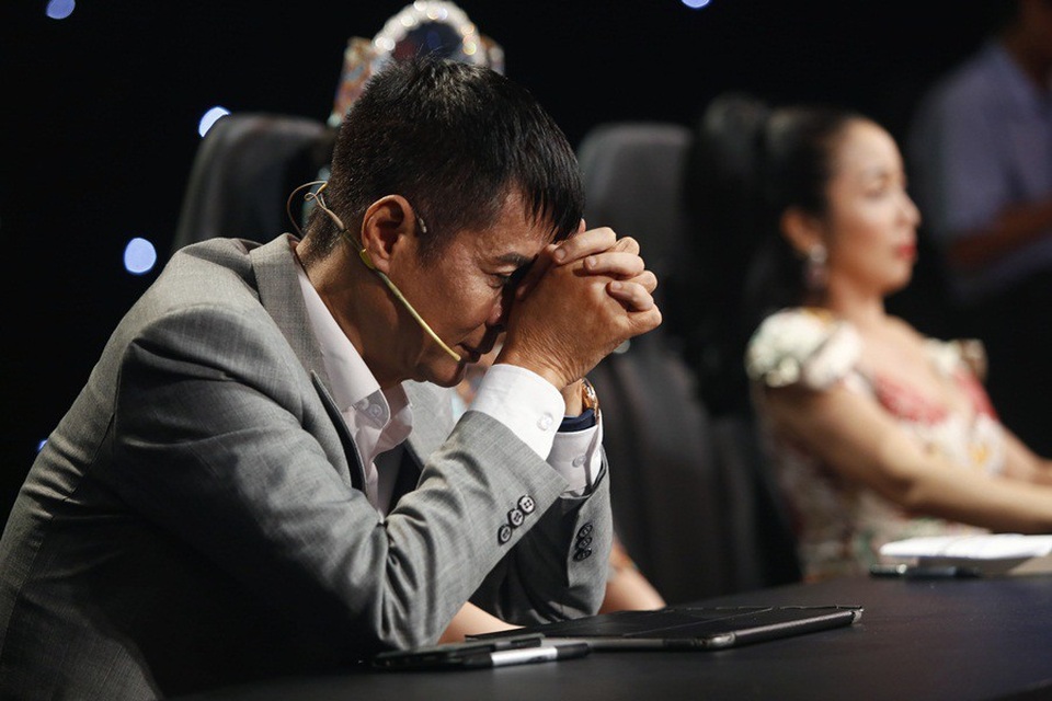 Kết quả sau cùng, giám khảo Lê Hoàng chấm tiết mục với số điểm: 9.25, trong khi Ốc” Thanh Vân chấm điểm tuyệt đối.