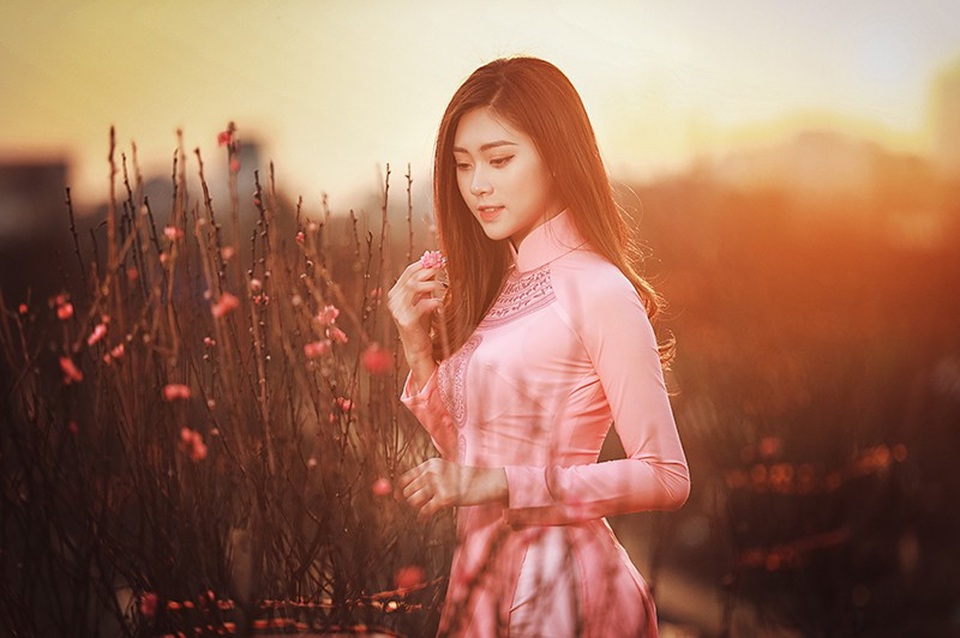 Dạo vườn đào Tết với thiếu nữ Hà Nội - 10 Dạo vườn đào Tết với thiếu nữ Hà Nội - 10