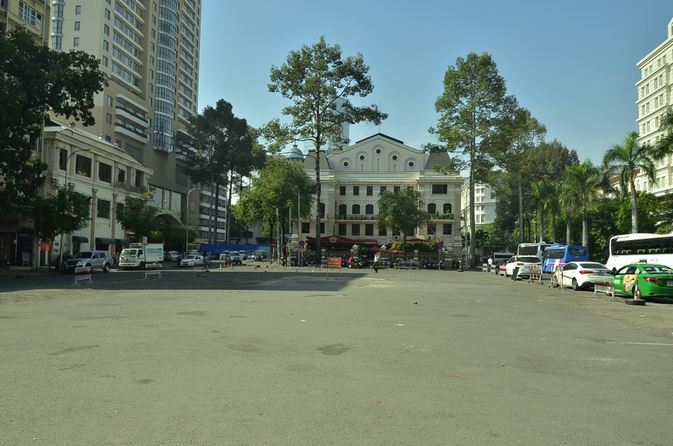 Bãi xe khủng ở Công trường Lam Sơn (phường Bến Nghé) đã bị xoá sổ