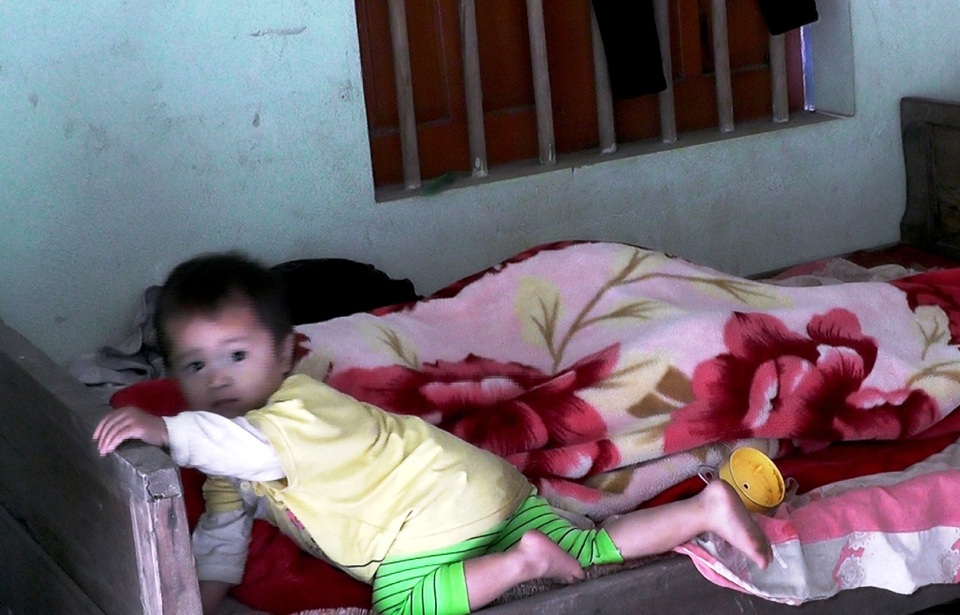 Thương bé gái mới 2 tuổi đã bị ung thư, mẹ lại bị suy tim nặng - 4 Thương bé gái mới 2 tuổi đã bị ung thư, mẹ lại bị suy tim nặng - 4