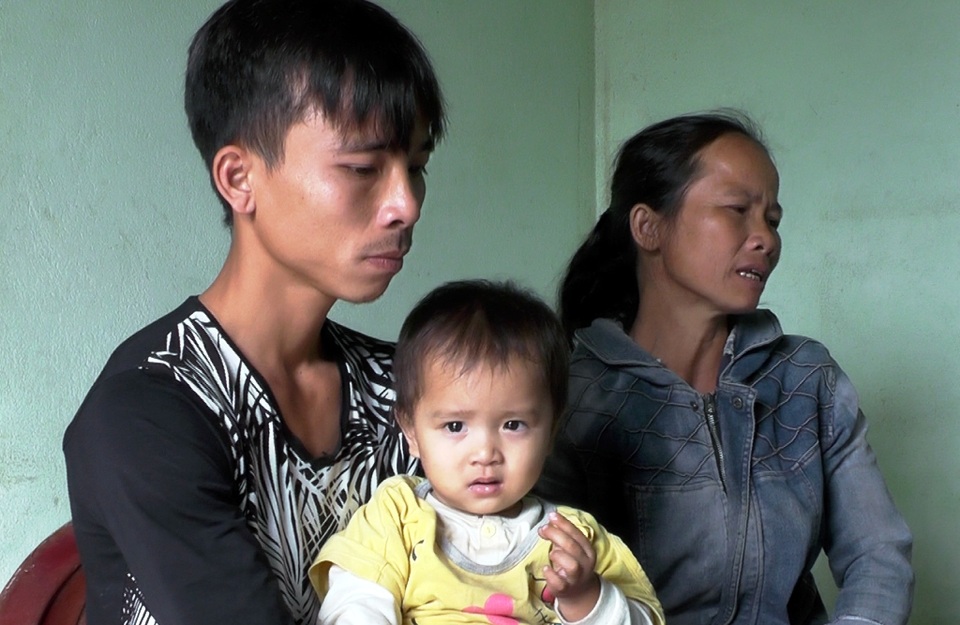 Thương bé gái mới 2 tuổi đã bị ung thư, mẹ lại bị suy tim nặng - 15 Thương bé gái mới 2 tuổi đã bị ung thư, mẹ lại bị suy tim nặng - 15