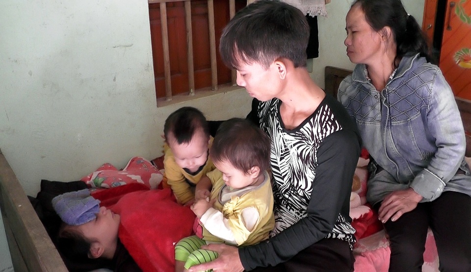 Thương bé gái mới 2 tuổi đã bị ung thư, mẹ lại bị suy tim nặng - 3 Thương bé gái mới 2 tuổi đã bị ung thư, mẹ lại bị suy tim nặng - 3