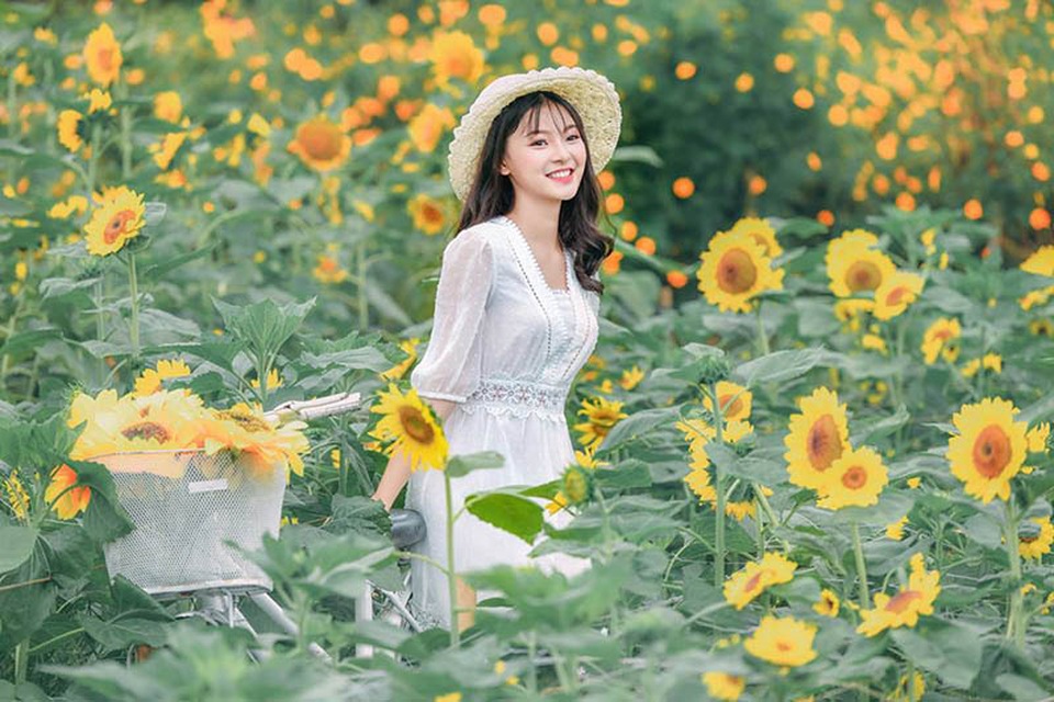 Á khôi Tài sắc Việt Nam 2018: “Dùng mạng xã hội hữu ích chứ đừng nghiện” - 7 Á khôi Tài sắc Việt Nam 2018: “Dùng mạng xã hội hữu ích chứ đừng nghiện” - 7
