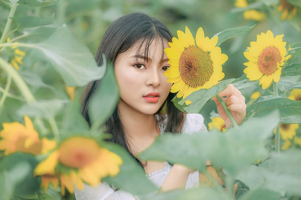 Á khôi Tài sắc Việt Nam 2018: “Dùng mạng xã hội hữu ích chứ đừng nghiện” - 10 Á khôi Tài sắc Việt Nam 2018: “Dùng mạng xã hội hữu ích chứ đừng nghiện” - 10