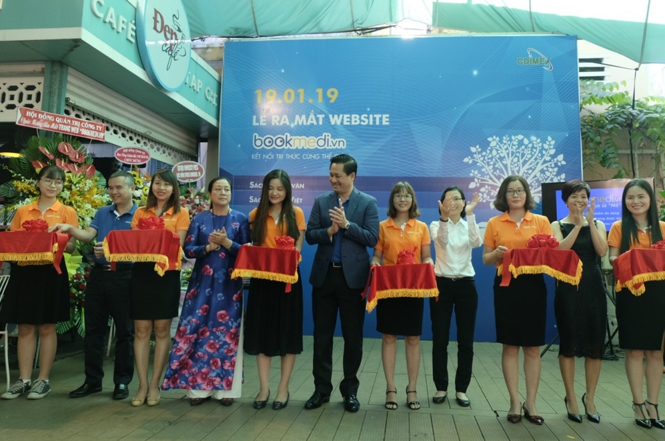 Ra mắt website bán các sản phẩm văn hoá và sách ngoại văn mới nhất tại TP.HCM - 1