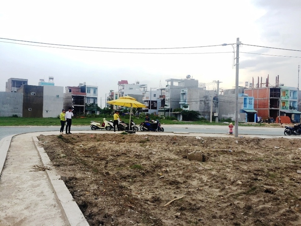 TPHCM: Giải quyết 680.000 hồ sơ, thu 16.493 tỷ đồng từ chuyển mục đích sử dụng đất - 1 TPHCM: Giải quyết 680.000 hồ sơ, thu 16.493 tỷ đồng từ chuyển mục đích sử dụng đất - 1