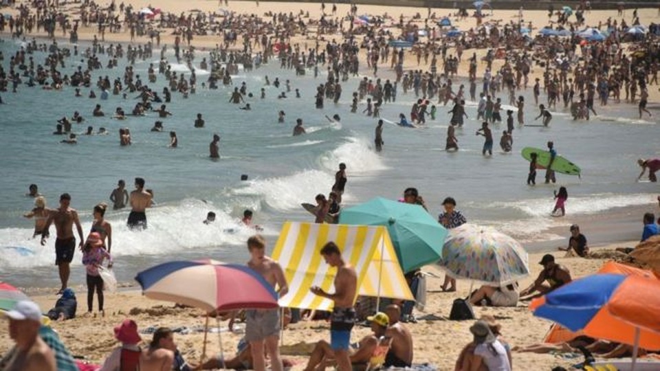 Australia nóng kỷ lục gần 50 độ C, nhựa đường tan chảy - 1 Australia nóng kỷ lục gần 50 độ C, nhựa đường tan chảy - 1