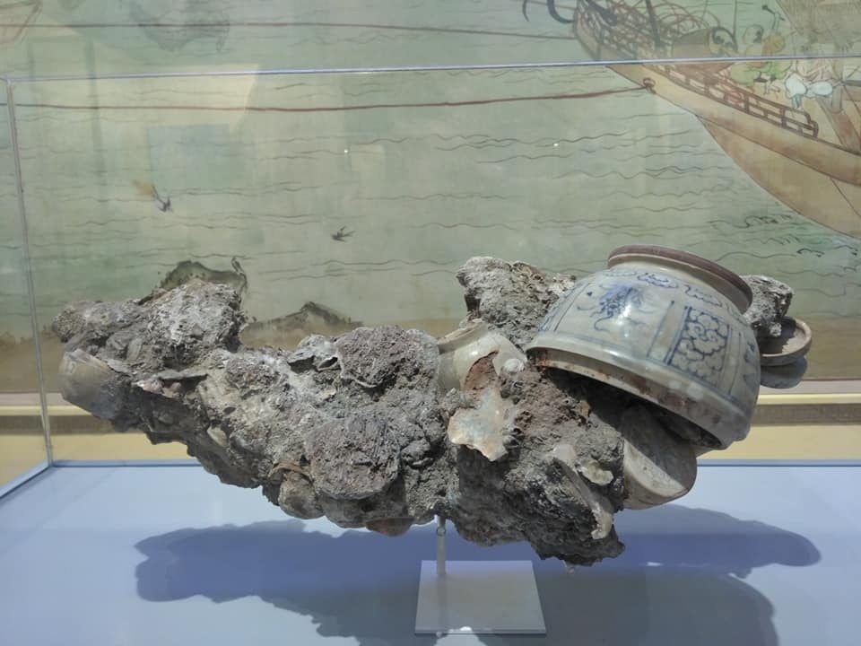 Tau co.jpg Tau co.jpg