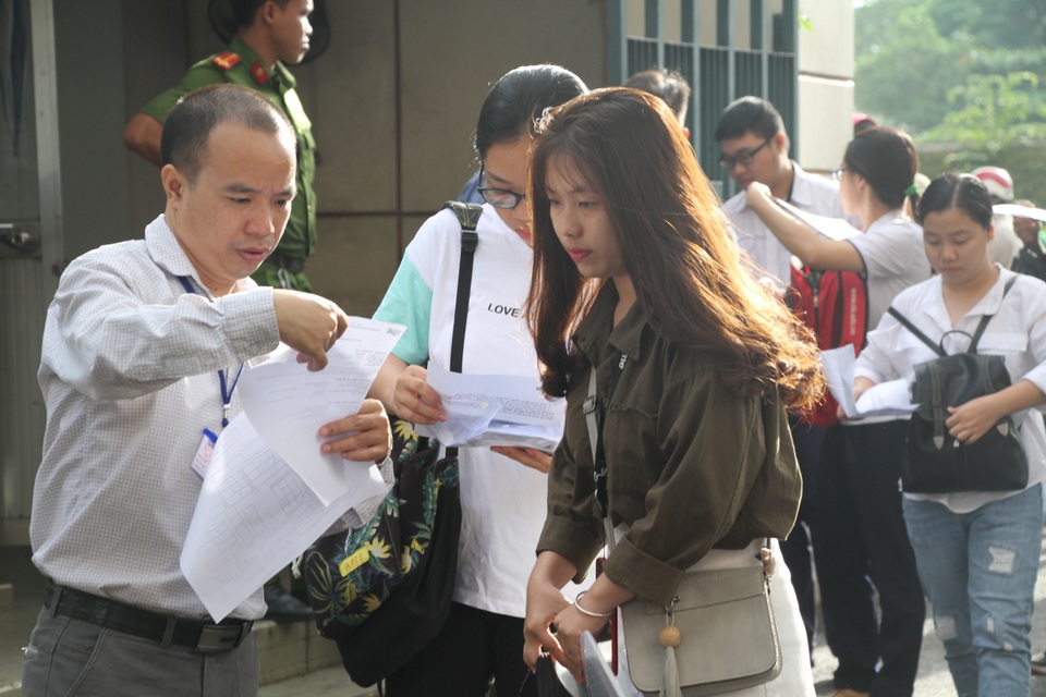 thi đánh giá năng lực đhqg 2018.JPG thi đánh giá năng lực đhqg 2018.JPG