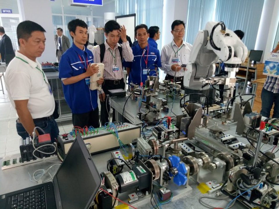 Tuyển sinh đại học 2019: Đào tạo đa ngành đón đầu cuộc cách mạng 4.0 - 1 Tuyển sinh đại học 2019: Đào tạo đa ngành đón đầu cuộc cách mạng 4.0 - 1