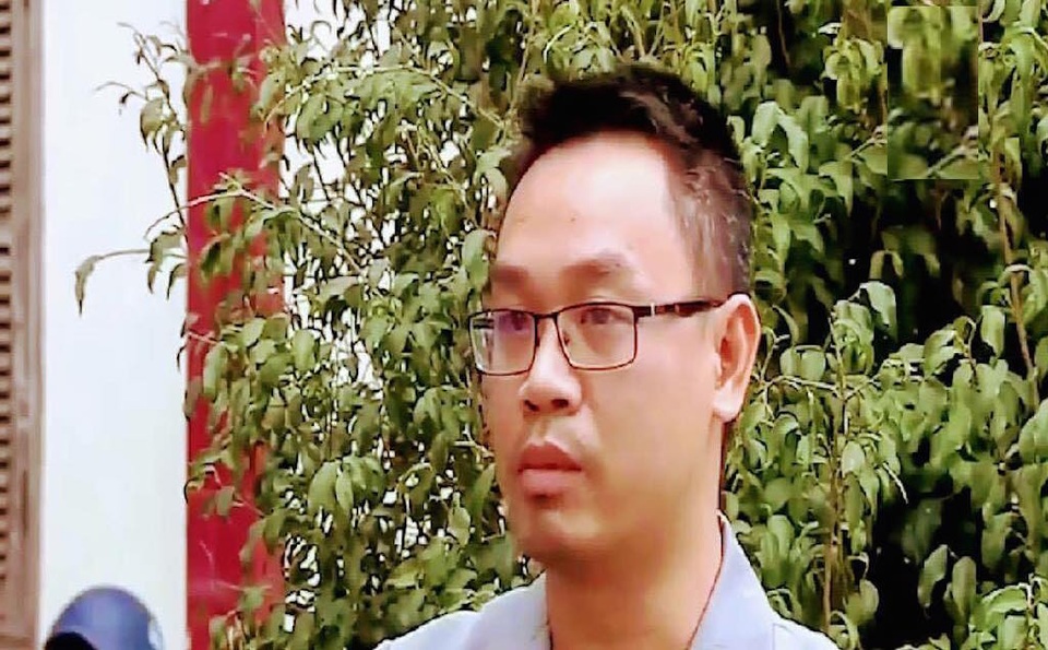 Quản lý thị trường bị tố lấy tiền thầy lang: Khởi tố, bắt tạm giam 2 cán bộ  - 1 Quản lý thị trường bị tố lấy tiền thầy lang: Khởi tố, bắt tạm giam 2 cán bộ  - 1