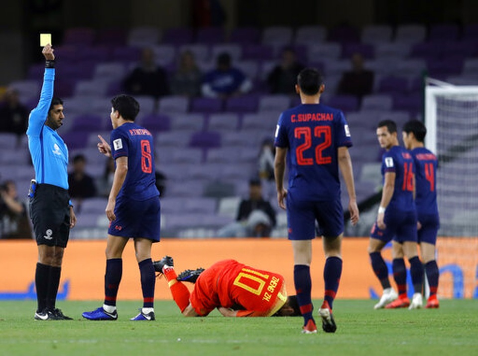 Thái Lan 1-2 Trung Quốc: Dấu ấn của bố già Lippi - 8 Thái Lan 1-2 Trung Quốc: Dấu ấn của bố già Lippi - 8