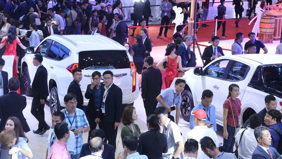 Kỳ vọng của người dân: Giá xe ô tô giảm, liệu có thành trong năm 2019? - 1 Kỳ vọng của người dân: Giá xe ô tô giảm, liệu có thành trong năm 2019? - 1