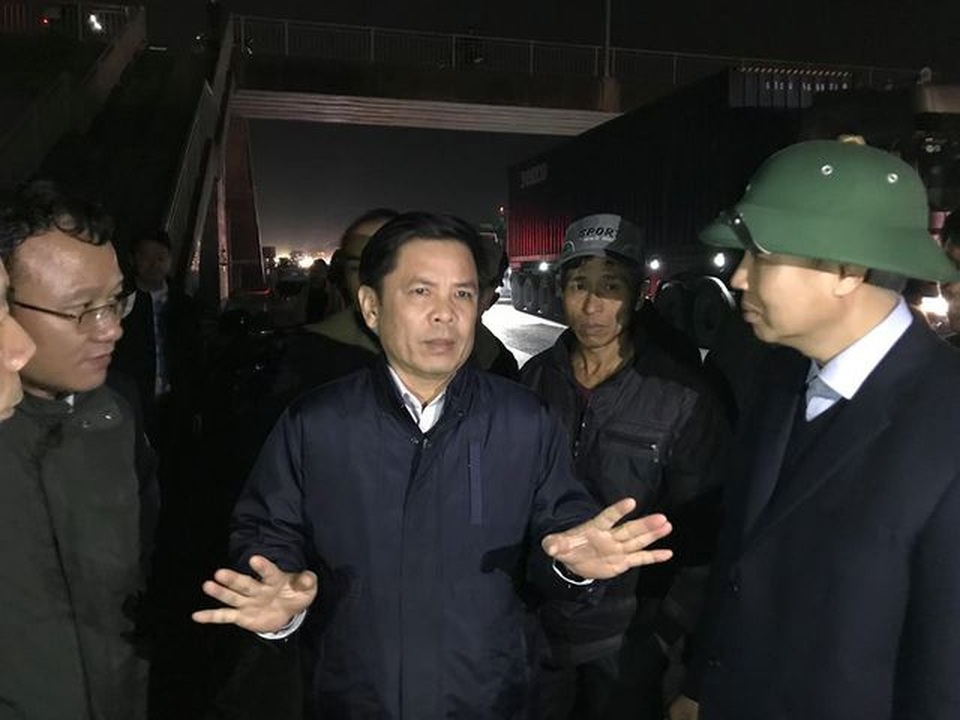 Khởi tố vụ án xe tải đâm 8 người tử vong ở Hải Dương - 2 Khởi tố vụ án xe tải đâm 8 người tử vong ở Hải Dương - 2